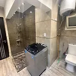 Grand Oasis Rooms