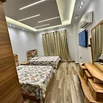 Grand Oasis Rooms